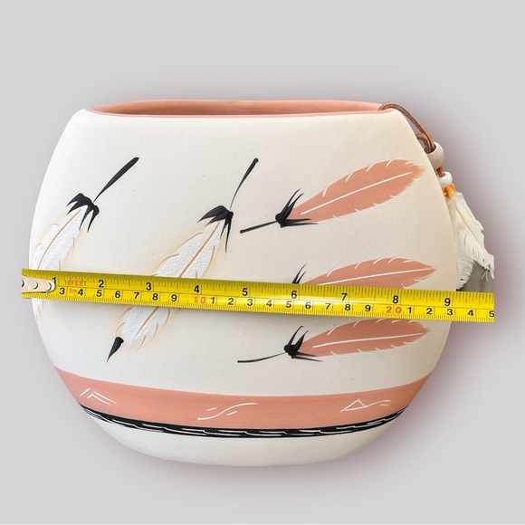 Southwest pottery vase vintage 1980’s Like new - Picture 3 of 7